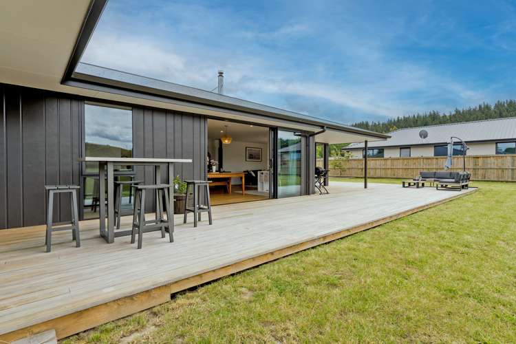 2 Franks Place Outram_18