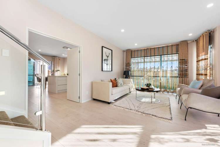 8 Cloghfin Place Flat Bush_4