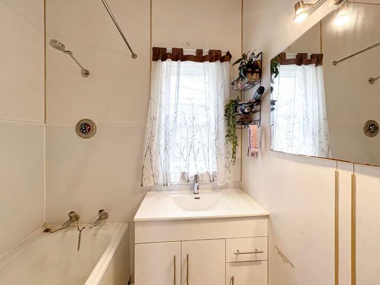 51 Caius Avenue 1208_25