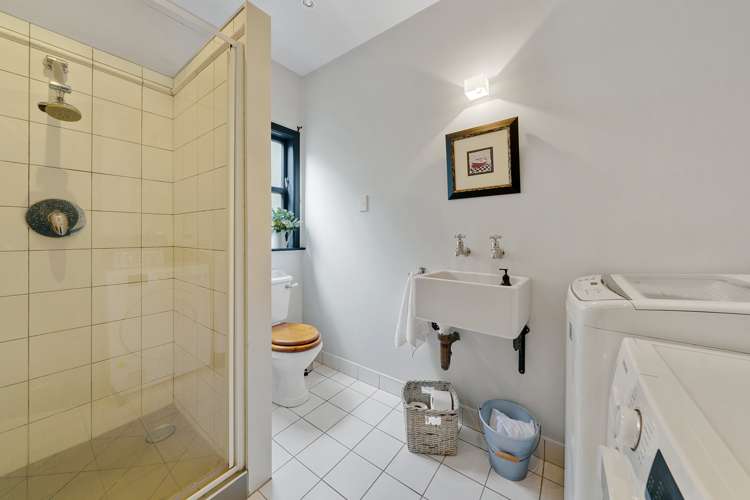 1 Te Ahi-Parera Place Korokoro_11