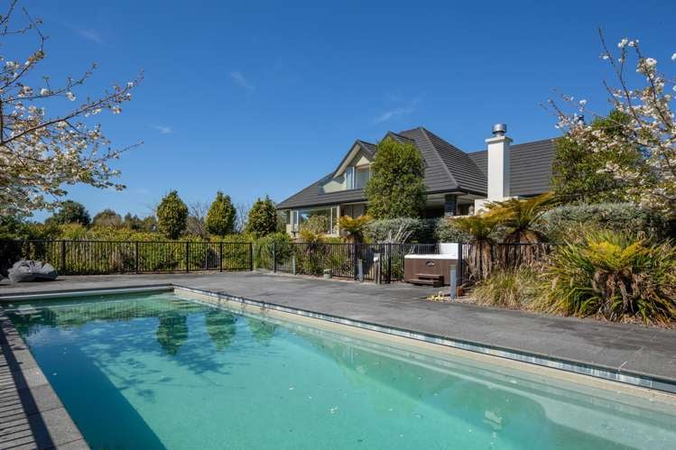 231 Redwood Valley Road_0