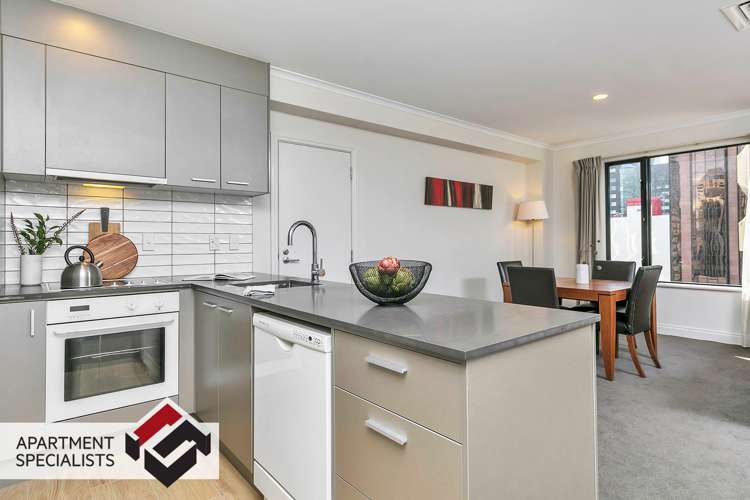 1/171a Queen Street Auckland Central_8