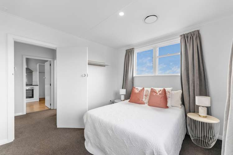 93 Cockerell Street Brockville_11