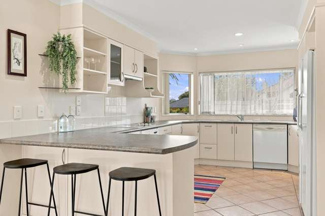 6 San Ambrosio Rise Henderson_4