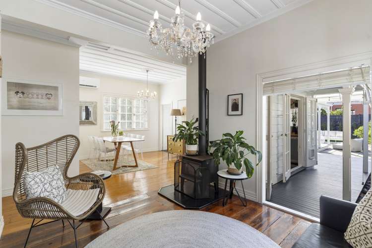 2 Mount Saint John Avenue Epsom_16