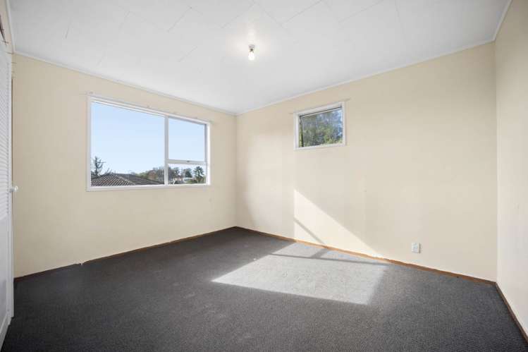 18 Zingaro Place Massey_16