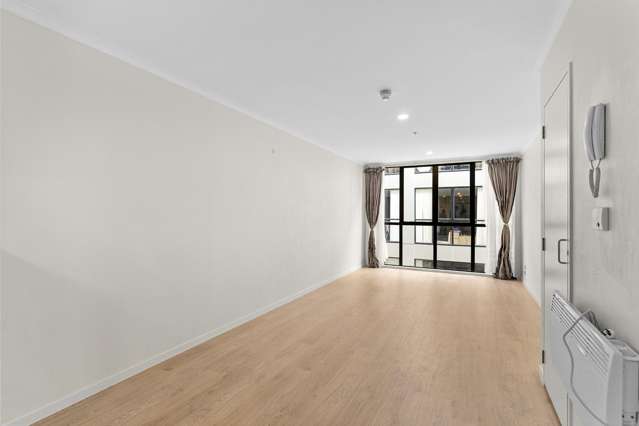 B503/176 Broadway Newmarket_2