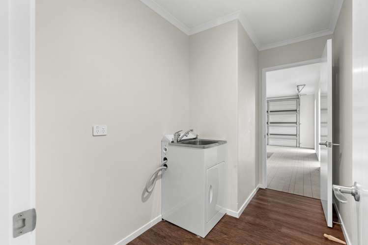 6 Azara Way Wigram_12