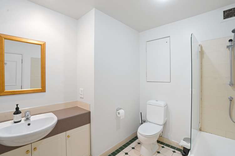 3/28 Cathedral Square Christchurch Central_9