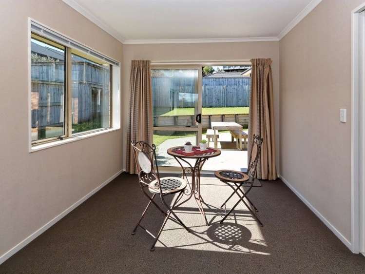 24 Heathfield Avenue Huntington_7