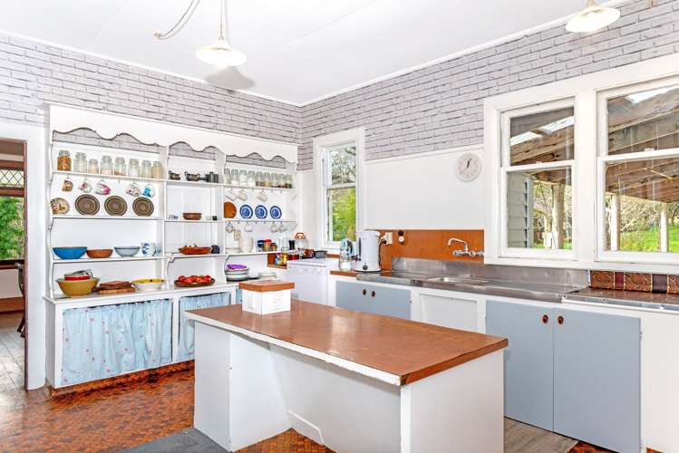 758 Glenroy Road Whangara_17