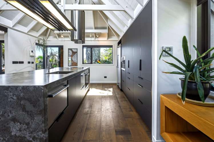 14 Taharepa Road Hilltop_5