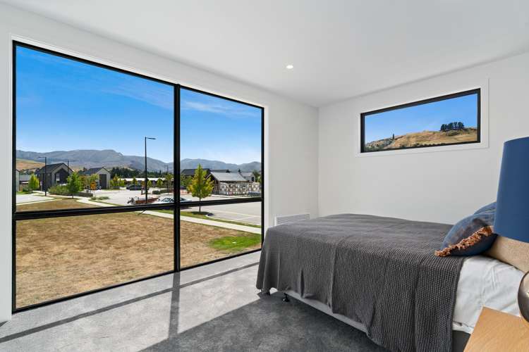 2 Lauder Street Dalefield/Wakatipu Basin_2