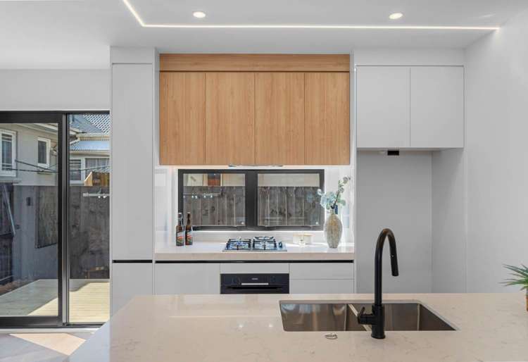 4/32 Bradbury Road Botany Downs_6