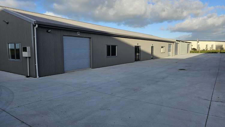 1 B3 Peter Robb Lane Castlecliff_8