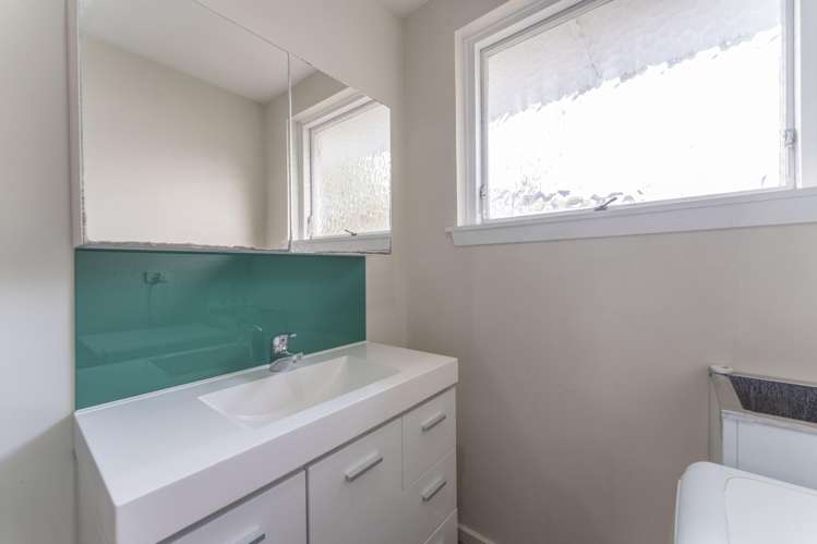 2/70 Shakespeare Road Waltham_9