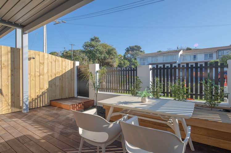 15/403 Beach Road Mairangi Bay_7