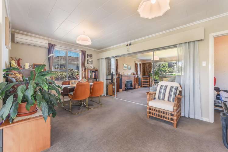 13 Newall Avenue Stoke_12