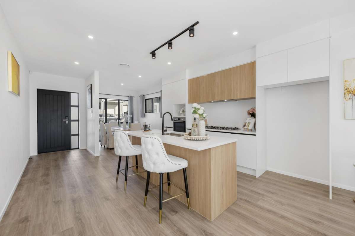 8 Frontier Lane_2