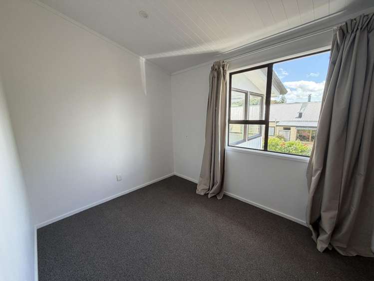 74 Catherine Crescent (Upstairs) Whitianga_7