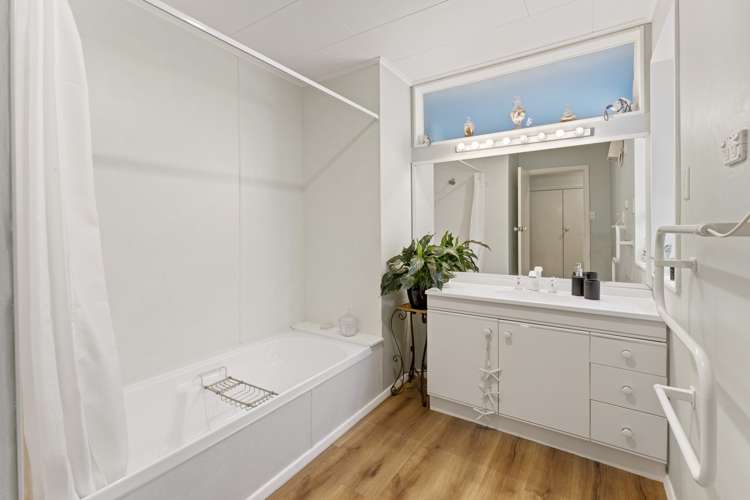 115 Hine Road Wainuiomata_21