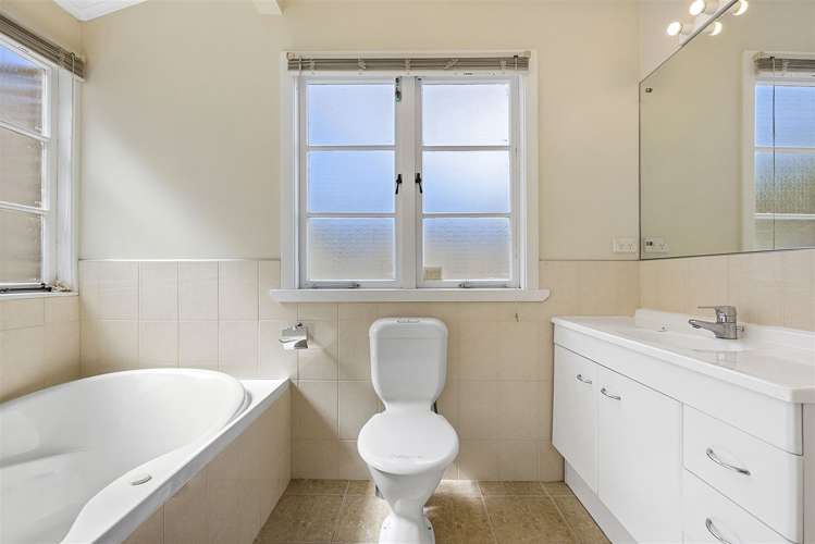 26 Herd Road Hillsborough_11