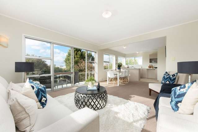 Stunning 4-Bedroom Townhouse in Birkenhead
