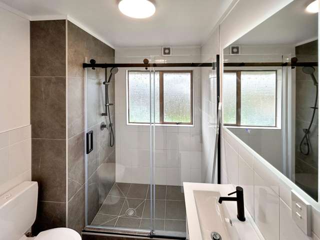  2/773 Beach Road Browns Bay_2