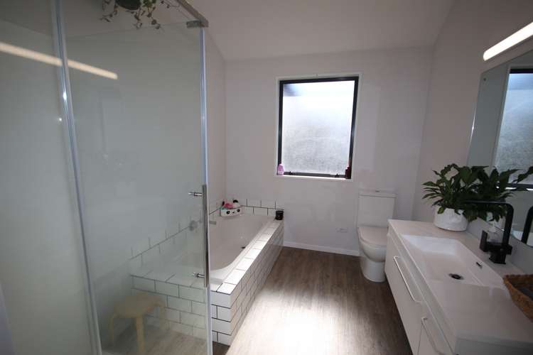 10 Middle Road Allenton_10