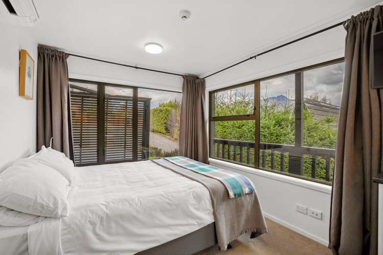 13 Malaghan Street Queenstown_21