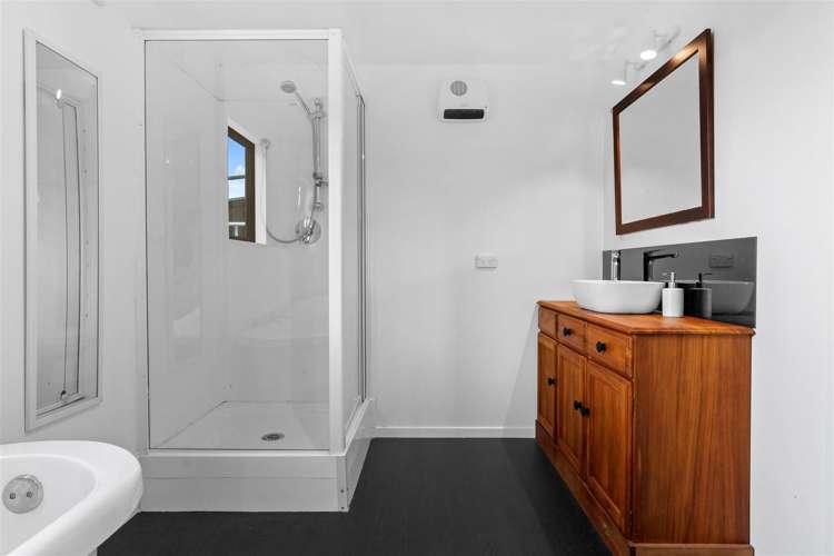 175 Brooks Road Waipu_12