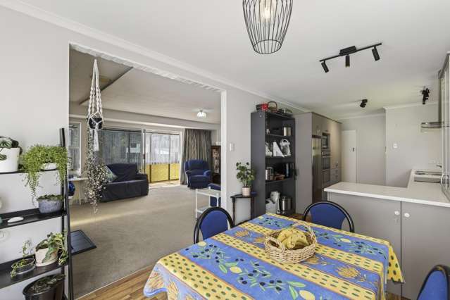 32 Beaumont Crescent Frankleigh Park_1