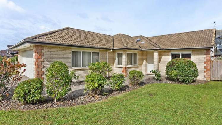 12 Carousel Cres East Tamaki Heights_1