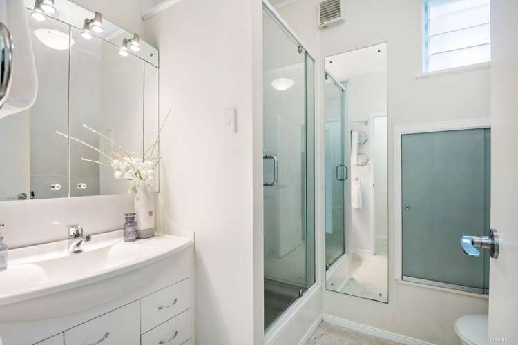 13 Freyberg Place Howick_12