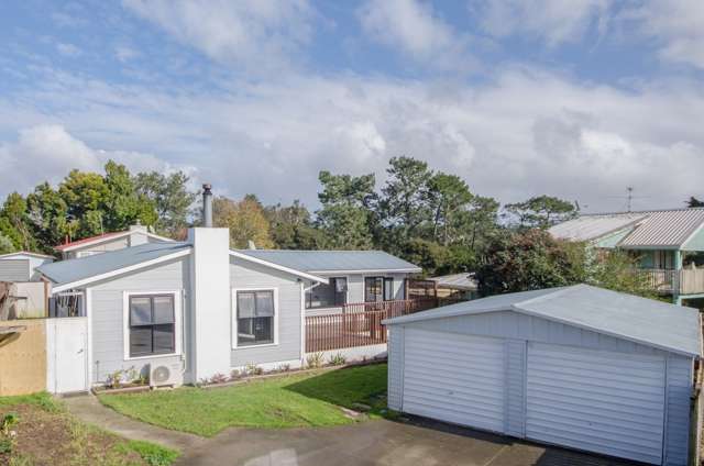 12 Maybelle Place Kelston_1