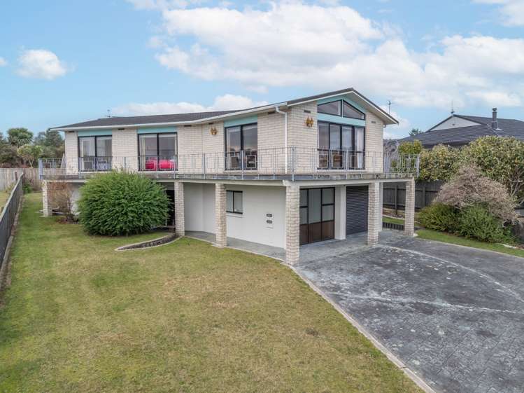 24 Hinerau Grove Waipahihi_1