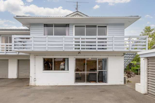 Buy One or Buy Both - Great Value on Geraldine St!