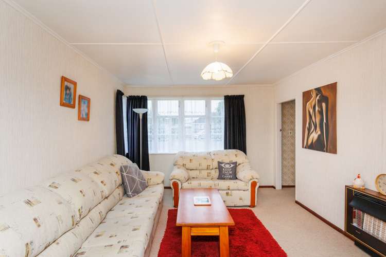 24 Clyde Crescent Roslyn_6