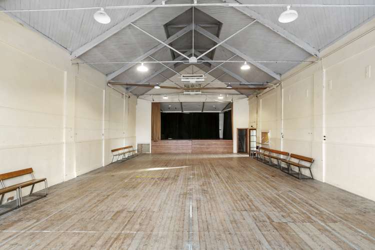 16 Holyhead Street Outram_11