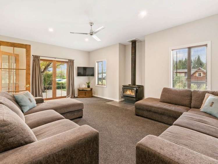 6 Aspinall Street Wanaka_1