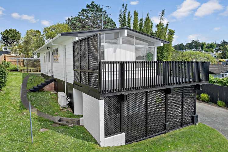 23 Bellringer Road Massey_11