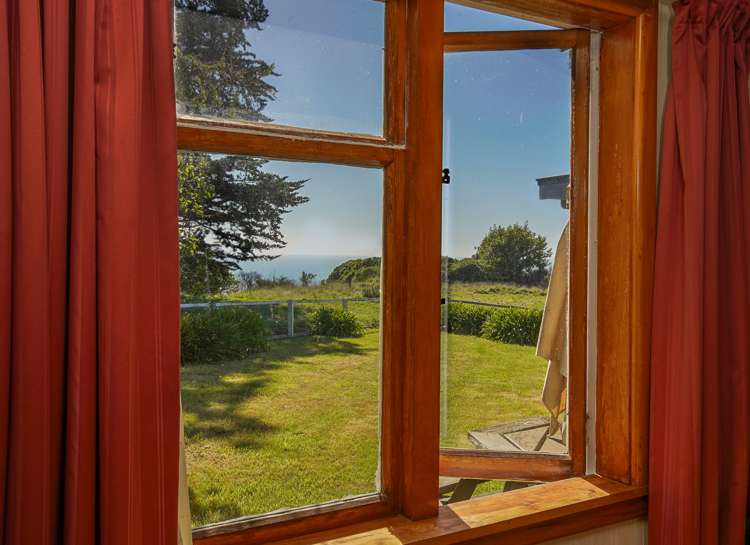 33 Manuka Bay Road Domett_11