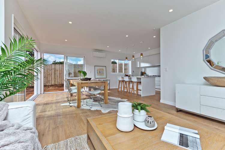 14a Drome View Place Beach Haven_3