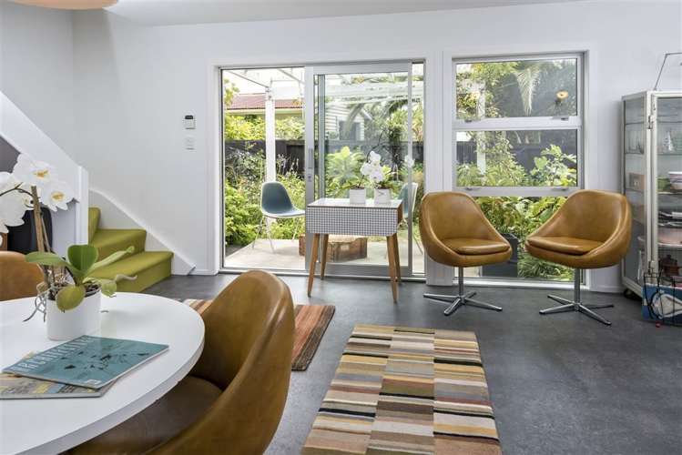 2/42 Rata Street New Lynn_3