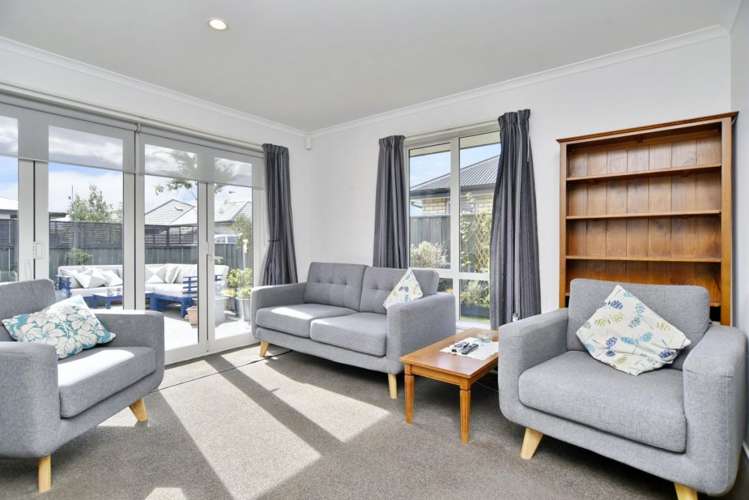 27 Kawari Drive Pegasus_12