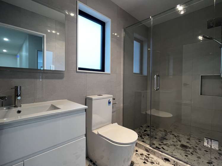 1/1 O'Connell Street Manurewa_11