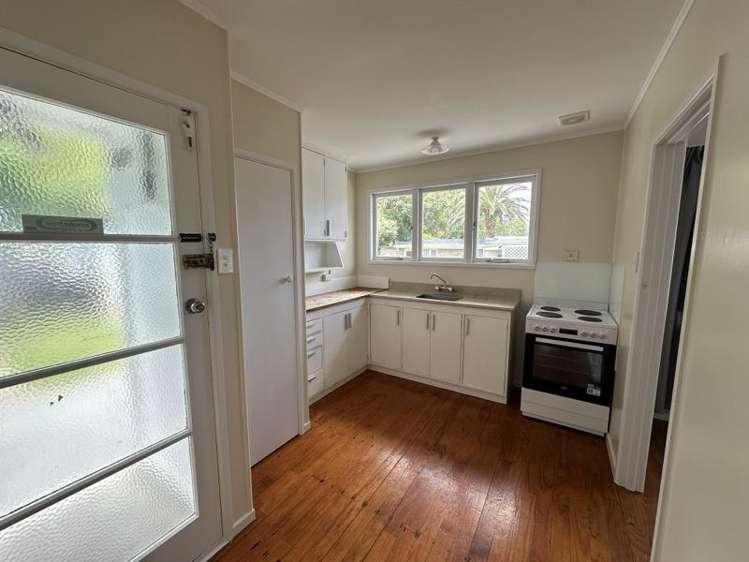 16 Silverstream Road 11600_3