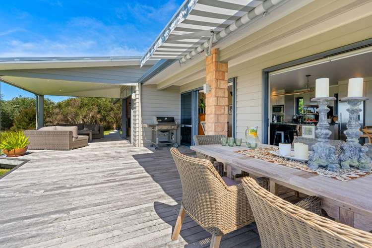 70 Walu Lane Matapouri_14