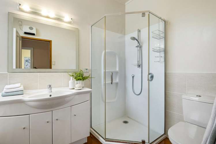 5 First Avenue Stanley Point_25