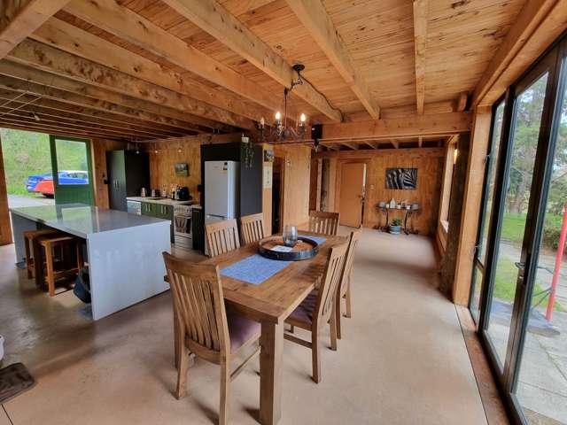 144 Ara-Kotinga Whitford_4